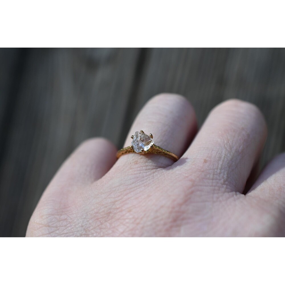 Engagement ring 10k yellow gold and Lake County diamond ring - Picture 10 of 10